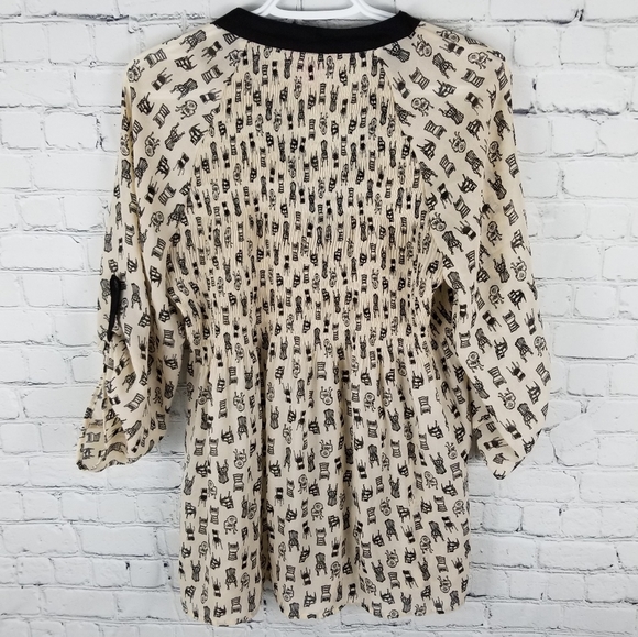 SUNNY LEIGH | shirred v-neck flowy blouse - Picture 2 of 5